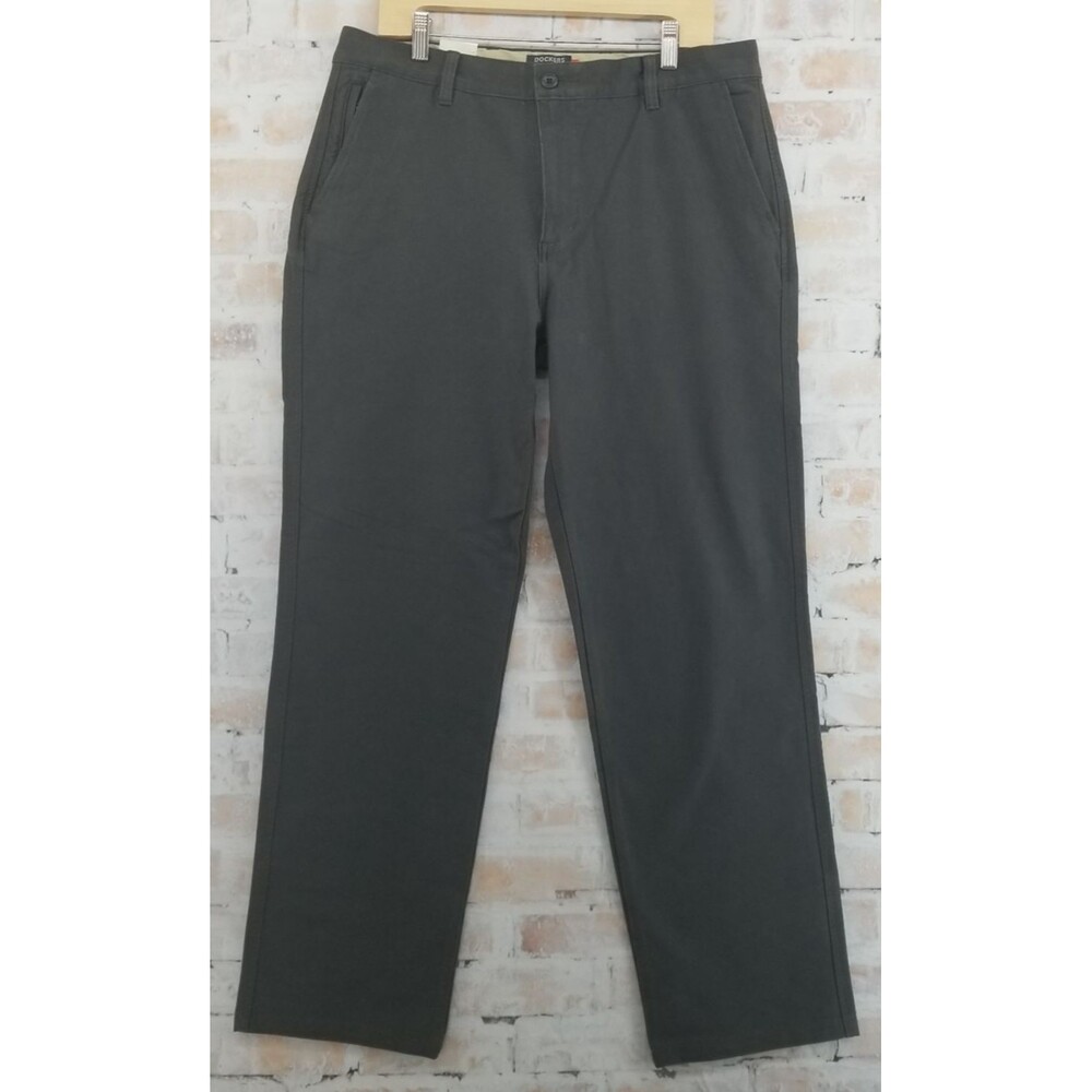 NWT Dockers Men's Comfort Knit Chino Straight Fit Steelhead Men's 34W x 32L